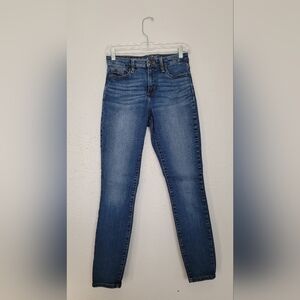 Universal Thread High Rise Skinny Blue Denim Jeans